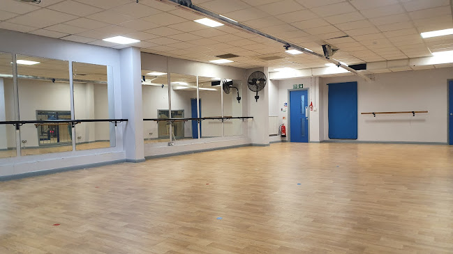 Reviews of UpTop Dance School in London - Dance school
