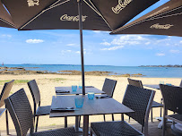 Atmosphère du Restaurant La Grande plage à Port-Louis - n°1