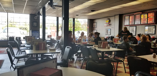 Québécois restaurant Independence