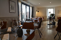 Atmosphère du Restaurant français Le Bretagne Nort sur Erdre Restaurant LORIN - n°8