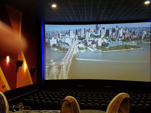 Movie Theater «Regal Cinemas Nanuet 12 & RPX», reviews and photos, 6201 Fashion Dr, Nanuet, NY 10954, USA