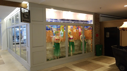 Shopping Mall «Green Spring Station-Shopping», reviews and photos, 10751 Falls Rd, Lutherville, MD 21093, USA