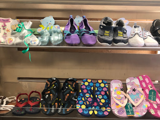 Thrift Store «Assistance League of Greater Placer - Thrift Shop», reviews and photos, 1263 Grass Valley Hwy, Auburn, CA 95603, USA