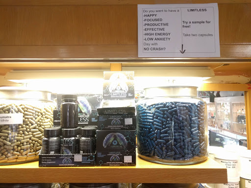 Tobacco Shop «Hempire State Smoke Shop», reviews and photos, 2340 Lyell Ave, Rochester, NY 14606, USA