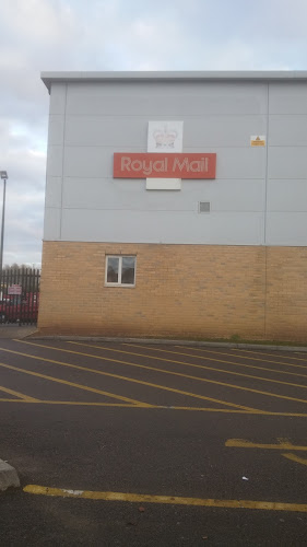 Reviews of Royal Mail Gloucester North Delivery Office in Gloucester - Courier service