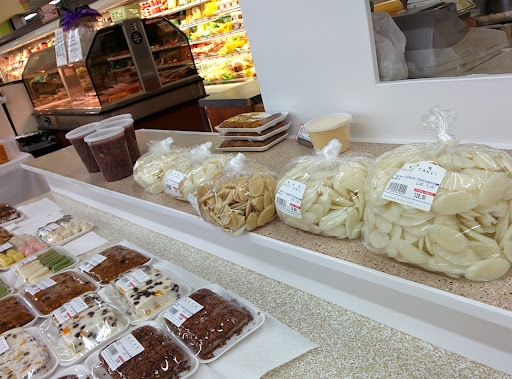 Korean Grocery Store «Lotte Plaza Market - Gaithersburg», reviews and photos, 221 Muddy Branch Rd, Gaithersburg, MD 20878, USA