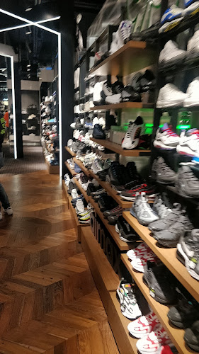 Footasylum London - Stratford Westfield - Shoe store