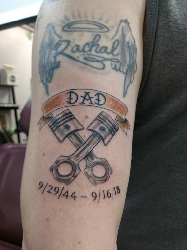 Tattoo Shop «Needlewurks Body Piercing & Tattoo», reviews and photos, 80 W Circular St, Saratoga Springs, NY 12866, USA