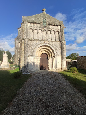 Église Saint Laurent à Saint-Simon-de-Pellouaille