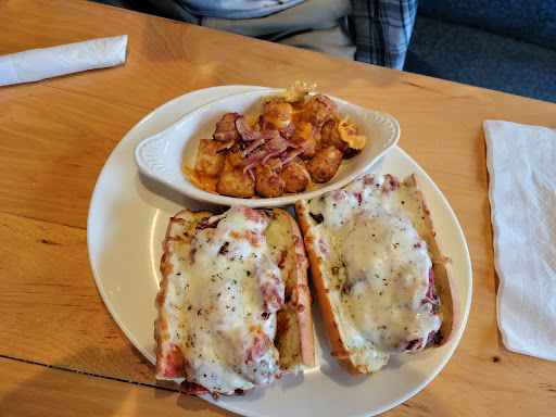 Pizza Restaurant «Mellow Mushroom», reviews and photos, 1035 Chestnut St, Bowling Green, KY 42101, USA