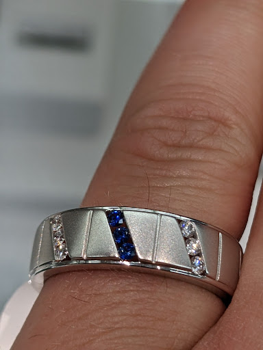 Jeweler «Shane Co.», reviews and photos, 2530 N Main St, Walnut Creek, CA 94597, USA