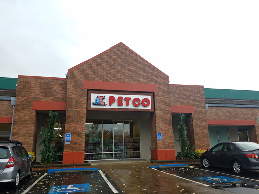 Petco Animal Supplies, 8775 SW Tualatin-Sherwood Rd, Tualatin, OR 97062, USA, 