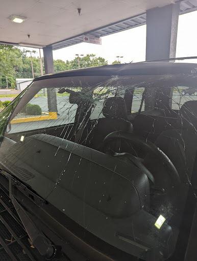 Auto Body Shop «Gray & Wells Collision Center», reviews and photos, 2005 E 10th St, Jeffersonville, IN 47130, USA