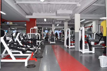 Gym Extrem - Carrera 16 #18-106 Av, Santa Mónica, Dosquebradas, Risaralda, Colombia