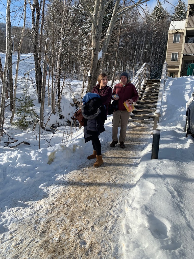 Frank's Bar and Grille 04261