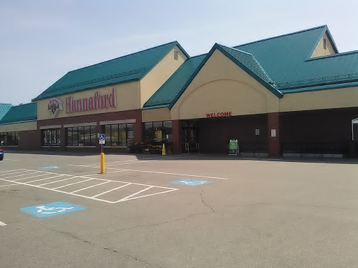 Grocery Store «Hannaford Supermarket», reviews and photos, 383 Wilson St, Brewer, ME 04412, USA