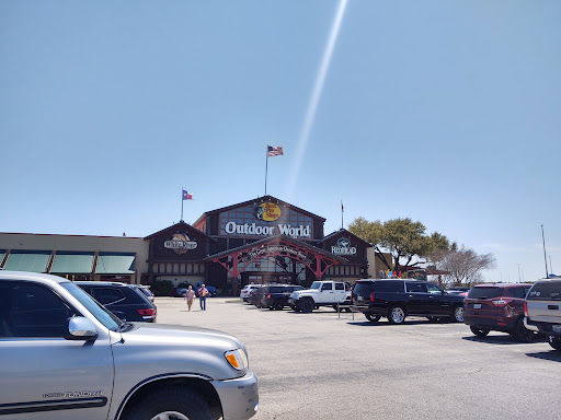Sporting Goods Store «Bass Pro Shops», reviews and photos, 5000 Katy Mills Cir #415, Katy, TX 77494, USA