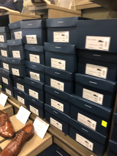 Shoe Store «DSW Designer Shoe Warehouse», reviews and photos, 8389 Leesburg Pike, Vienna, VA 22182, USA