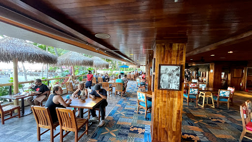 Restaurants with show Honolulu