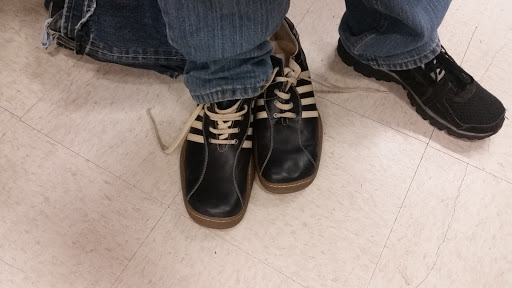 Thrift Store «Village Discount Outlet Store 11», reviews and photos, 4898 N Clark St, Chicago, IL 60640, USA