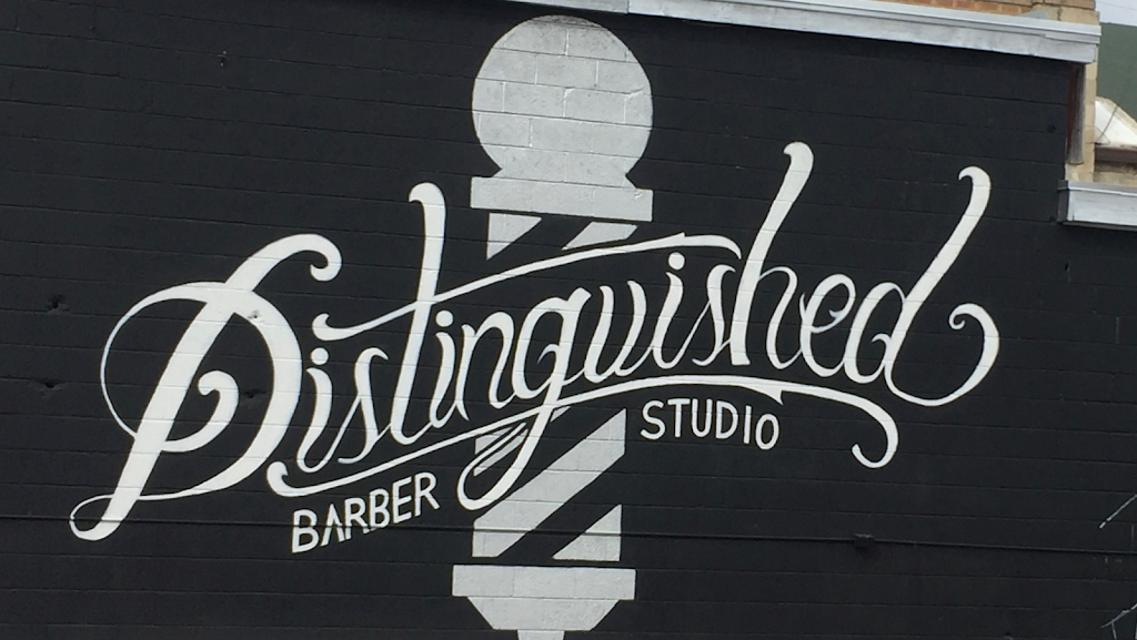 Distinguished Barber Studio 81501
