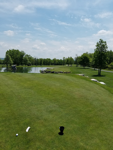 Golf Shop «Eagle Rock Golf Clubhouse & Pro Shop», reviews and photos, 191 Turnberry Ln, Hazle Township, PA 18202, USA