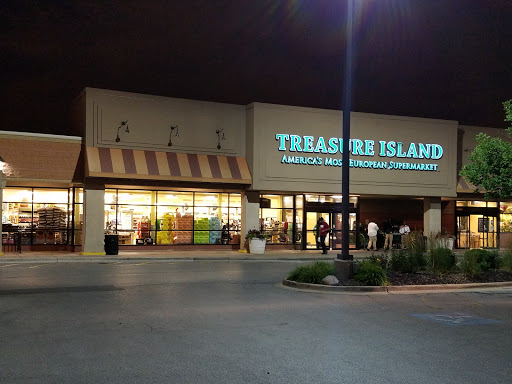 Supermarket «Treasure Island Foods», reviews and photos, 1526 E 55th St, Chicago, IL 60615, USA