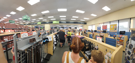 Shoe Store «Shoe Carnival», reviews and photos, 3408 S Glenstone Ave, Springfield, MO 65804, USA