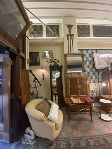 Thrift Store «New Elephant Resale Shop Of Chicago, NFP», reviews and photos, 2325 N Clark St, Chicago, IL 60614, USA