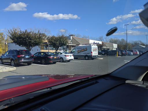 Shopping Mall «Berkshire Shopping Center», reviews and photos, 67 Newtown Rd, Danbury, CT 06810, USA