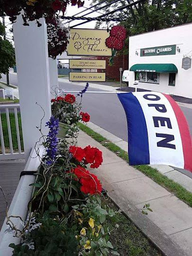 Florist «Designing Flowers LLC», reviews and photos, 151 S 20th St, Purcellville, VA 20132, USA