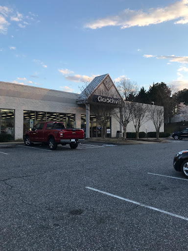 Thrift Store «Goodwill Bailey Bridge Retail Store», reviews and photos, 11749 Hull Street Rd, Midlothian, VA 23112, USA
