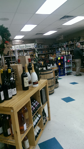 Liquor Store «Island Liquor Store», reviews and photos, 1225 E Custer Ave, Helena, MT 59601, USA