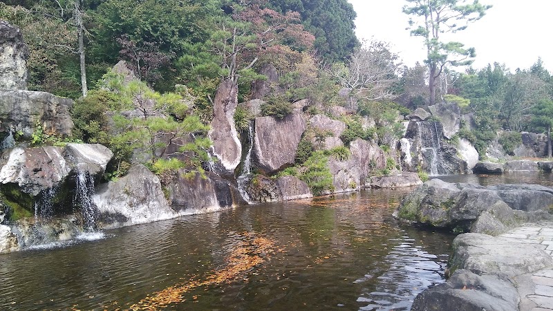 滝のある釣堀 那須高原 清流の里 栃木県那須町高久 釣り堀 グルコミ