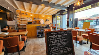 Atmosphère du Restaurant Pizzéria La Paloma à Montreuil-sur-Mer - n°1