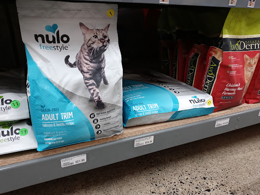 Pet Supply Store «Mud Bay», reviews and photos, 2100 SE 164th Ave, Vancouver, WA 98683, USA