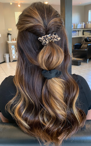 Beauty Salon «Timothy John Salon & Spa», reviews and photos, 404 W Green St, Urbana, IL 61801, USA