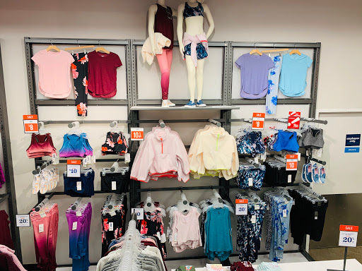 Clothing Store «Old Navy», reviews and photos, 7 Backus Ave, Danbury, CT 06810, USA