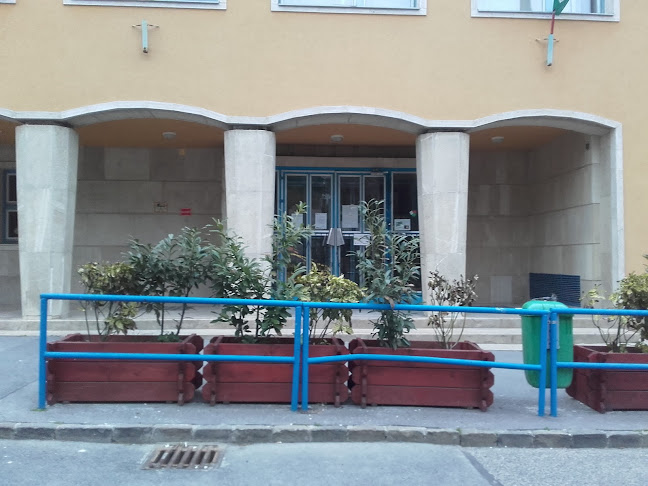 Értékelések erről a helyről: Lisznyai Utcai Általános Iskola, Budapest - Iskola