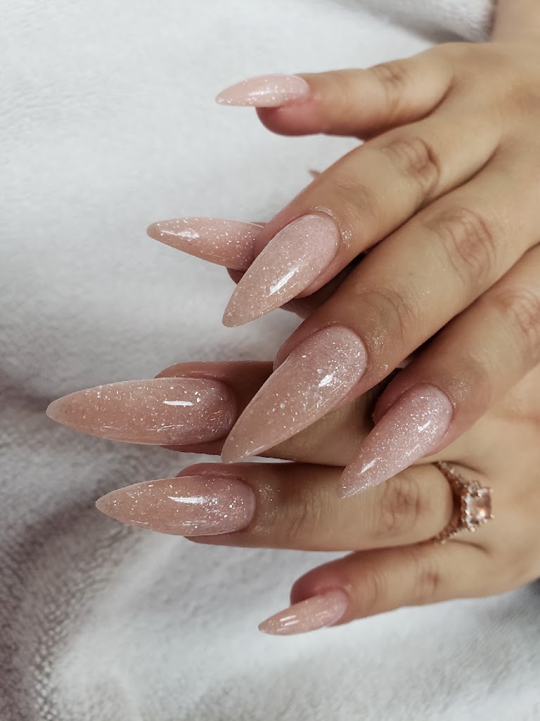 Da-Vi Nails 92211