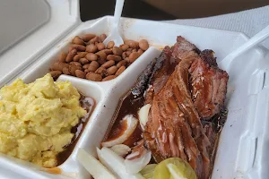 Tilly's BBQ image
