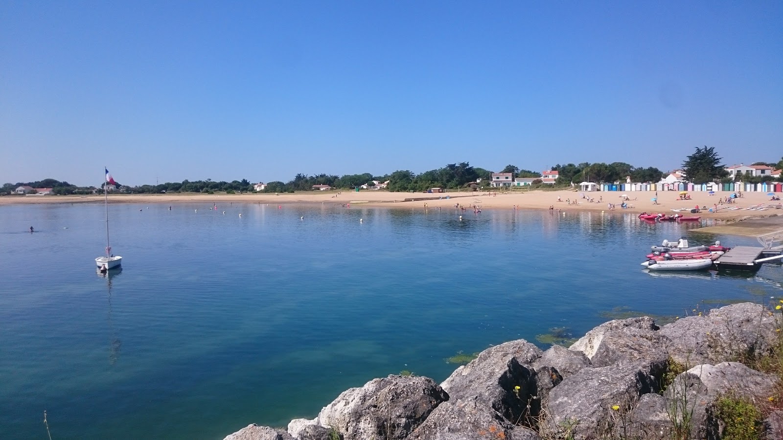 Plage de la Boirie'in fotoğrafı çok temiz temizlik seviyesi ile