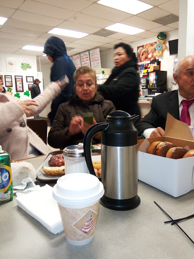 Donut Shop «Dough In The Box», reviews and photos, 3184 Austell Rd SW, Marietta, GA 30008, USA