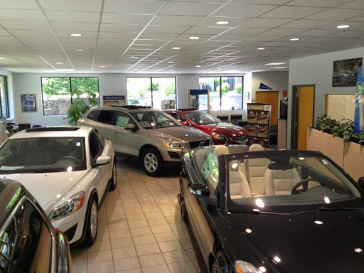 Car Dealer «Mitchell Volvo of Litchfield Hills», reviews and photos, 450 New Litchfield St, Torrington, CT 06790, USA