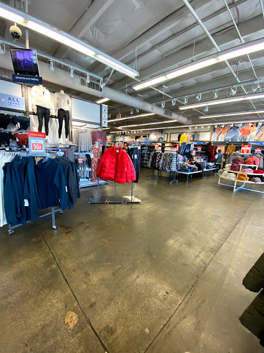 Clothing Store «Old Navy», reviews and photos, 2899 El Camino Real, Tustin, CA 92782, USA