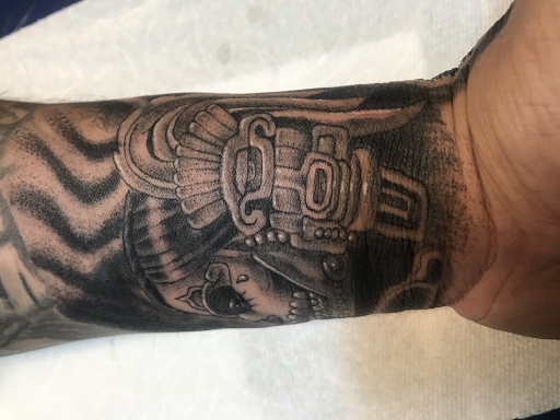 Tattoo Shop «City of Angels Tattoo», reviews and photos, 2043 East Cesar E Chavez Avenue, Los Angeles, CA 90033, USA