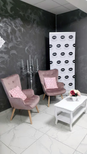 Esteem_permanent- Kozmetika a permanentný makeup, tetovanie obočia a pier Košice