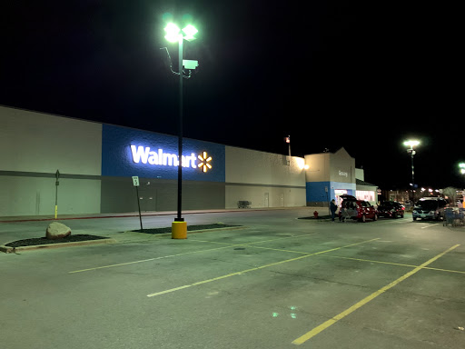 Department Store «Walmart Supercenter», reviews and photos, 2801 Commerce Dr, Coralville, IA 52241, USA