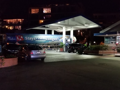 Gas Station «Mobil», reviews and photos, 104 N Coast Hwy, Laguna Beach, CA 92651, USA