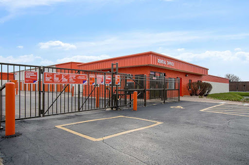 Self-Storage Facility «Public Storage», reviews and photos, 1556 Ogden Ave, Naperville, IL 60540, USA